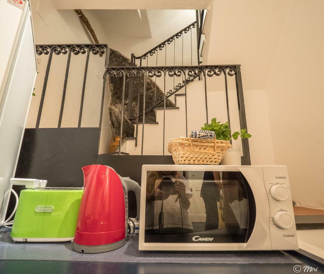 Refilea Sea View Tower Villa Вернацца Екстер'єр фото