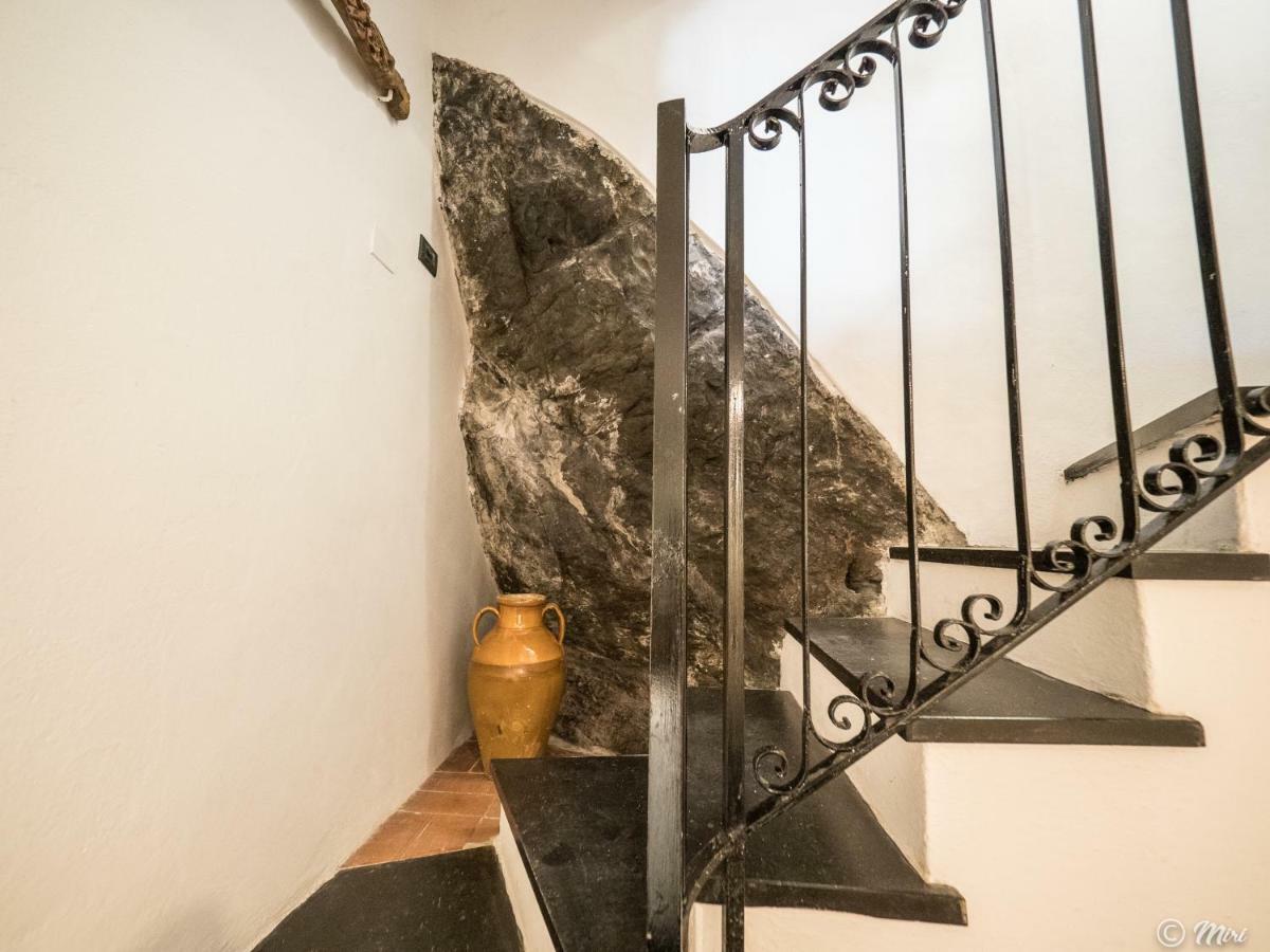 Refilea Sea View Tower Villa Вернацца Екстер'єр фото